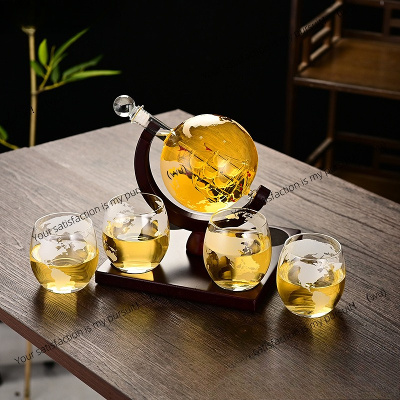 Creative Whiskey Glass Bottle  - Decanter Globe Set 评论和价格