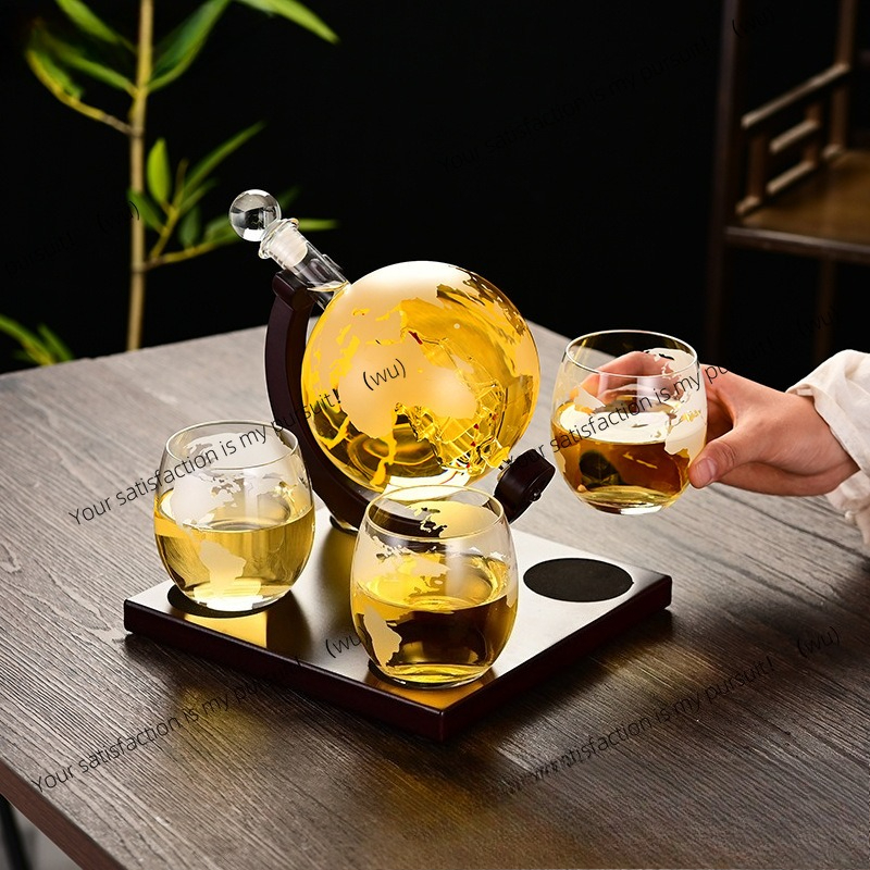 Creative Whiskey Glass Bottle  - Decanter Globe Set 评论和价格